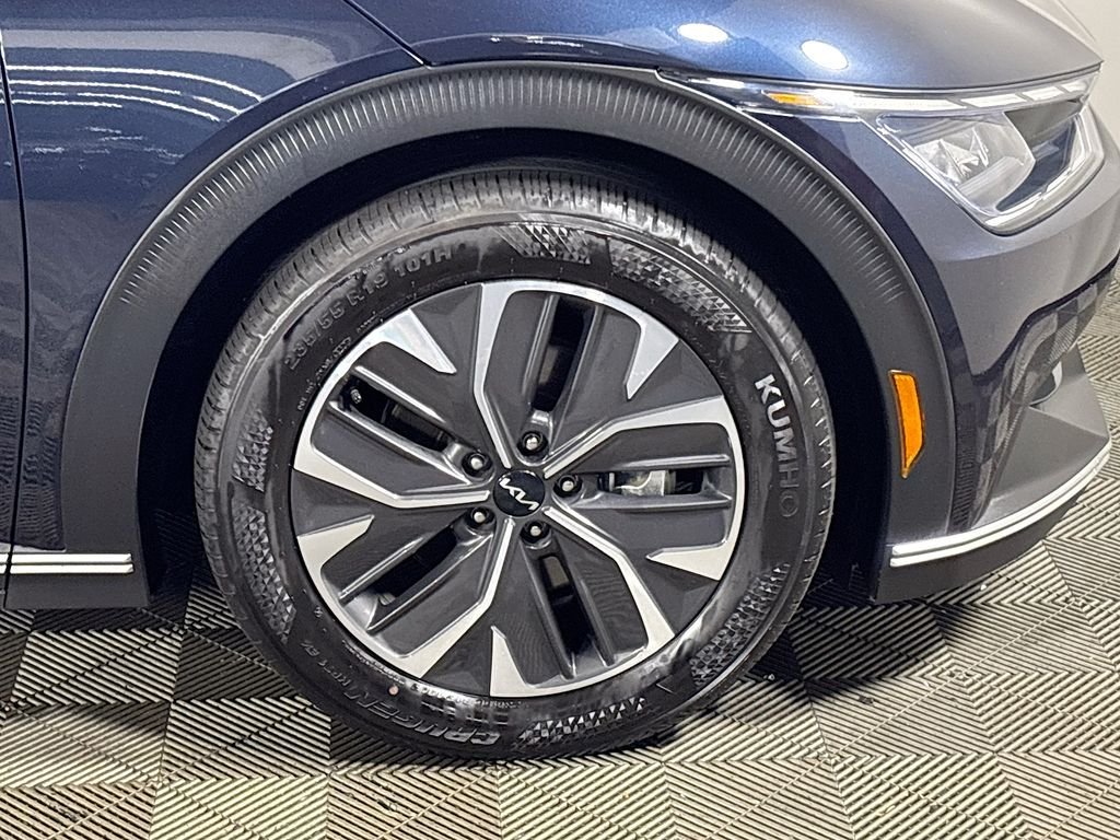 Used 2024 Blue Kia Light image 23
