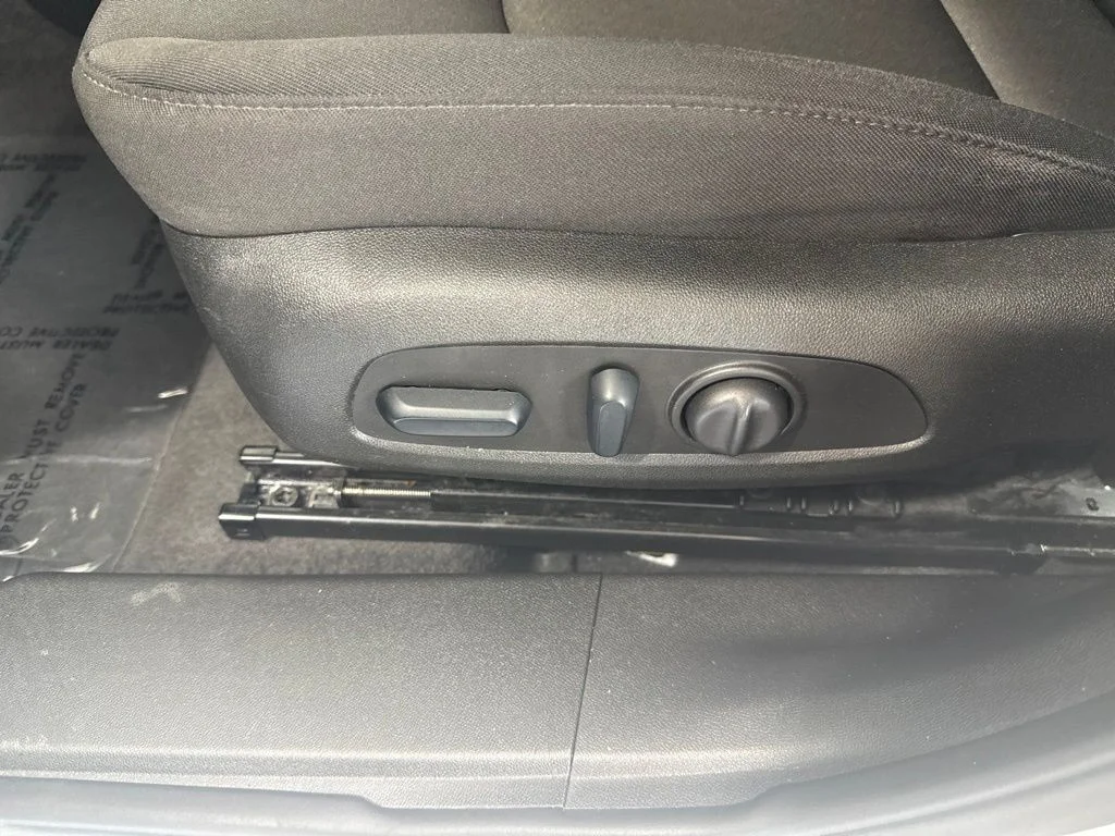 Used 2024 White Chevrolet LT image 16