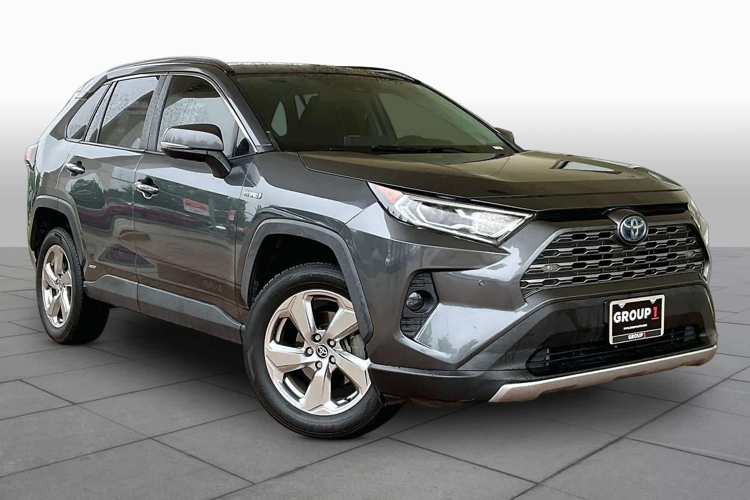 Used 2020 Magnetic Gray Metallic Toyota Hybrid Limited image 3