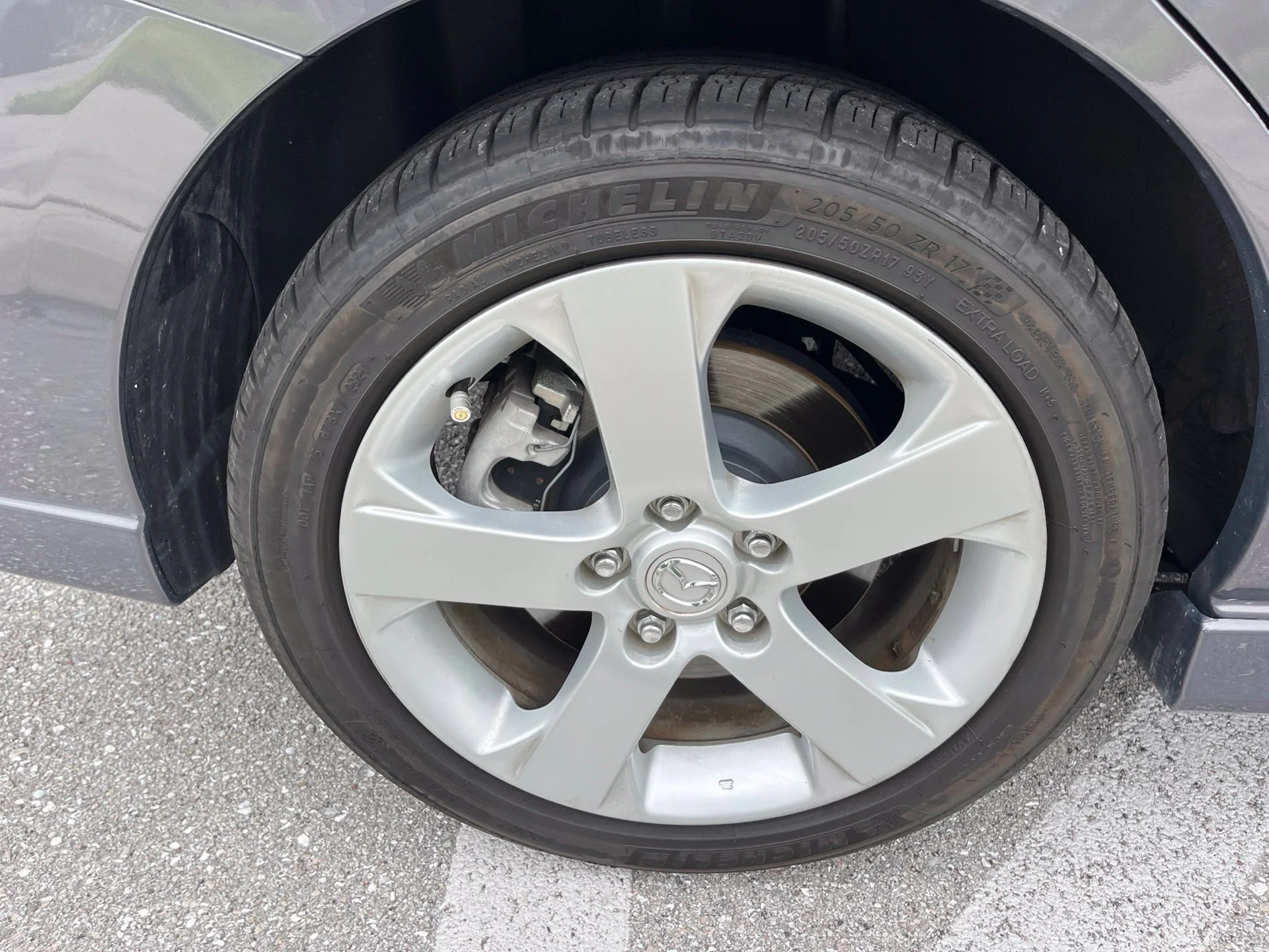 Used 2007 Galaxy Gray Mica Mazda Sport image 10
