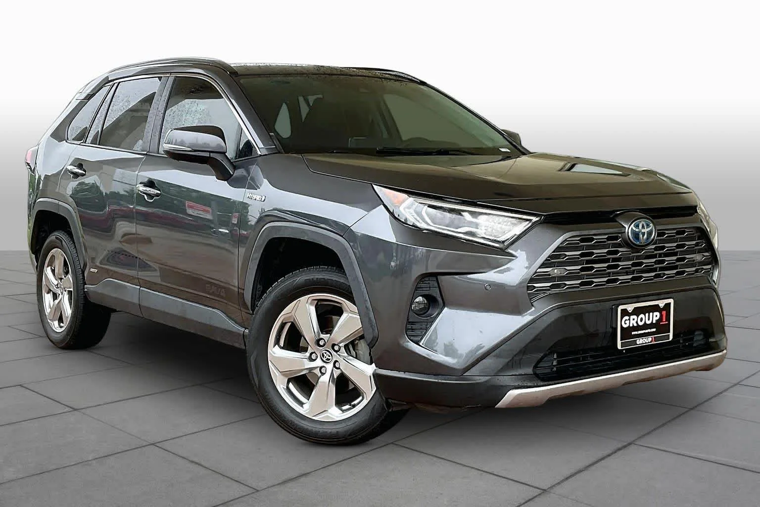 Used 2020 Magnetic Gray Metallic Toyota Hybrid Limited image 3