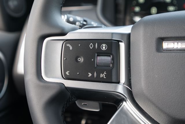 Used 2025 Gray Land Rover S image 18