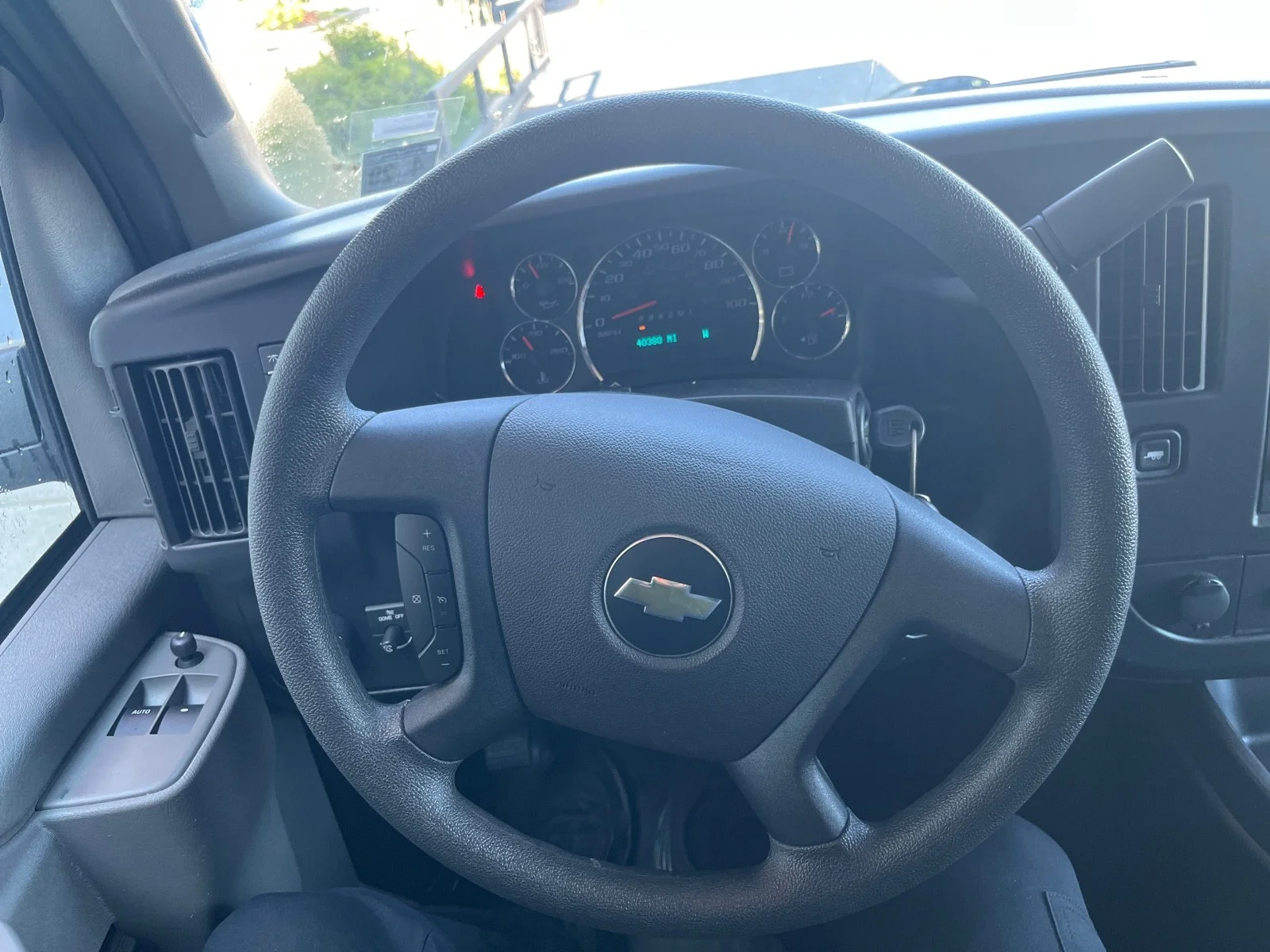 Used 2024 Summit White Chevrolet LT 3500 image 19