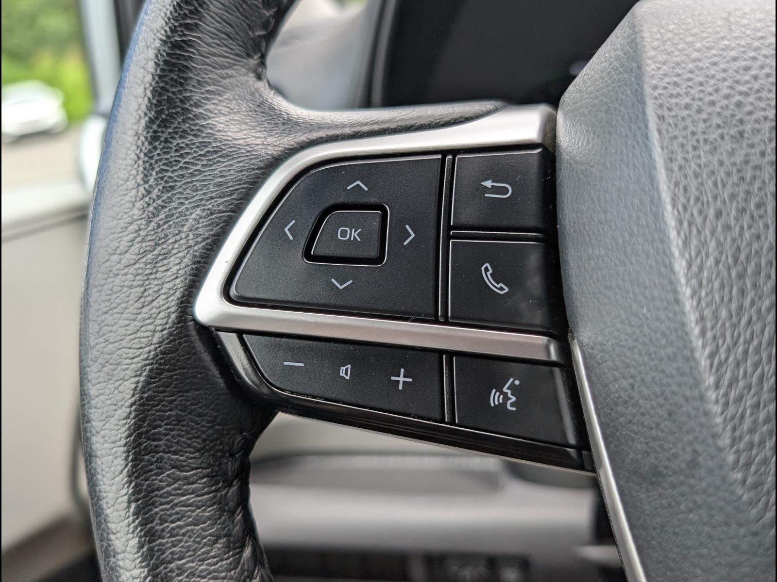 2022 Toyota Sienna XLE - Photo 22
