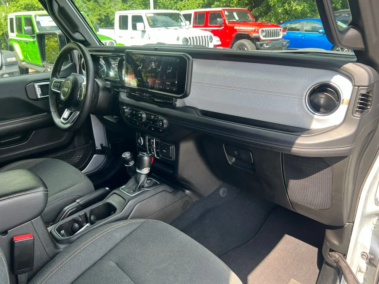 Used 2024 Silver Jeep Sahara 4xe image 24