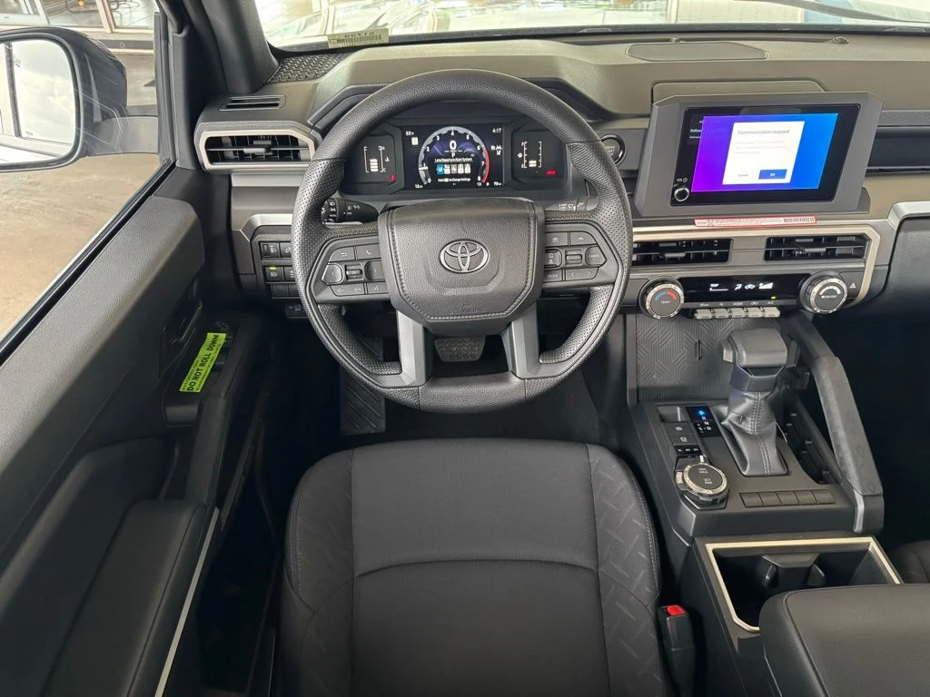 2025 Toyota Tacoma SR5 - Photo 17