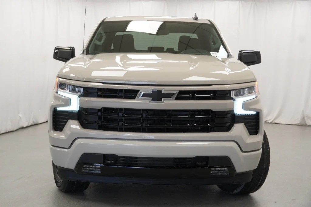 New 2026 White Sands Chevrolet RST image 33
