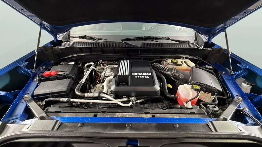 Used 2023 Glacier Blue Metallic Chevrolet RST image 37