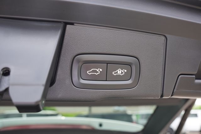 Certified Used 2018 White Volvo T8 R-Design image 22