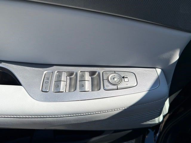 Used 2020 Becketts Black Hyundai SEL image 13