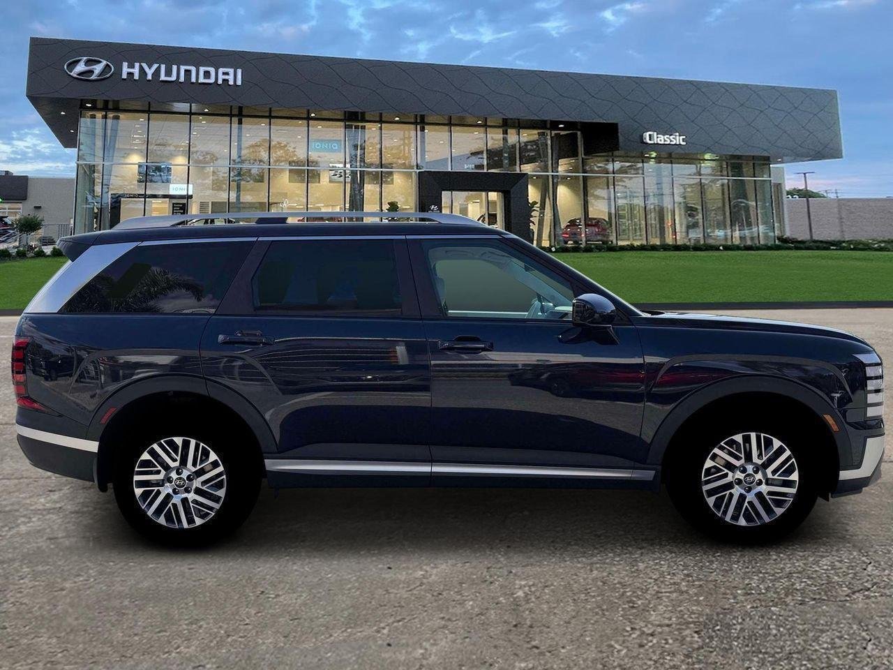 New 2026 Classy Blue Pearl Hyundai SEL 7P image 9