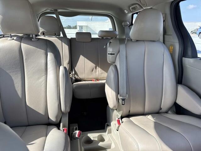 Used 2014 Cypress Pearl Toyota LE image 23
