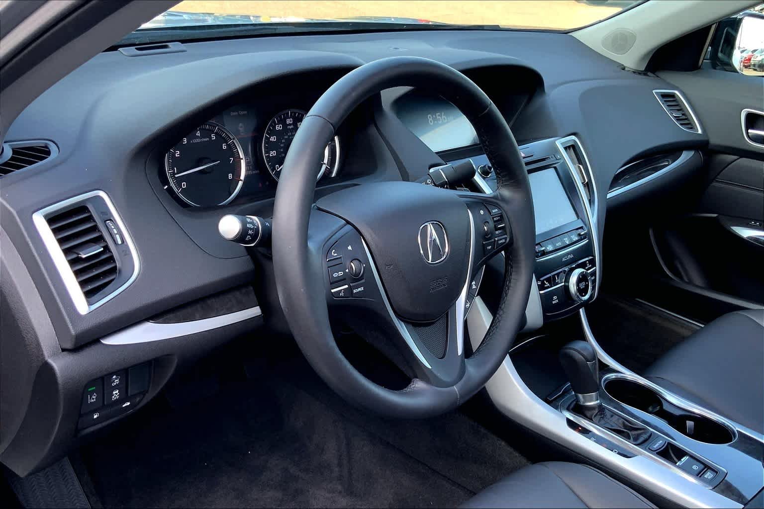 Certified Used 2019 Lunar Silver Metallic Acura  image 17