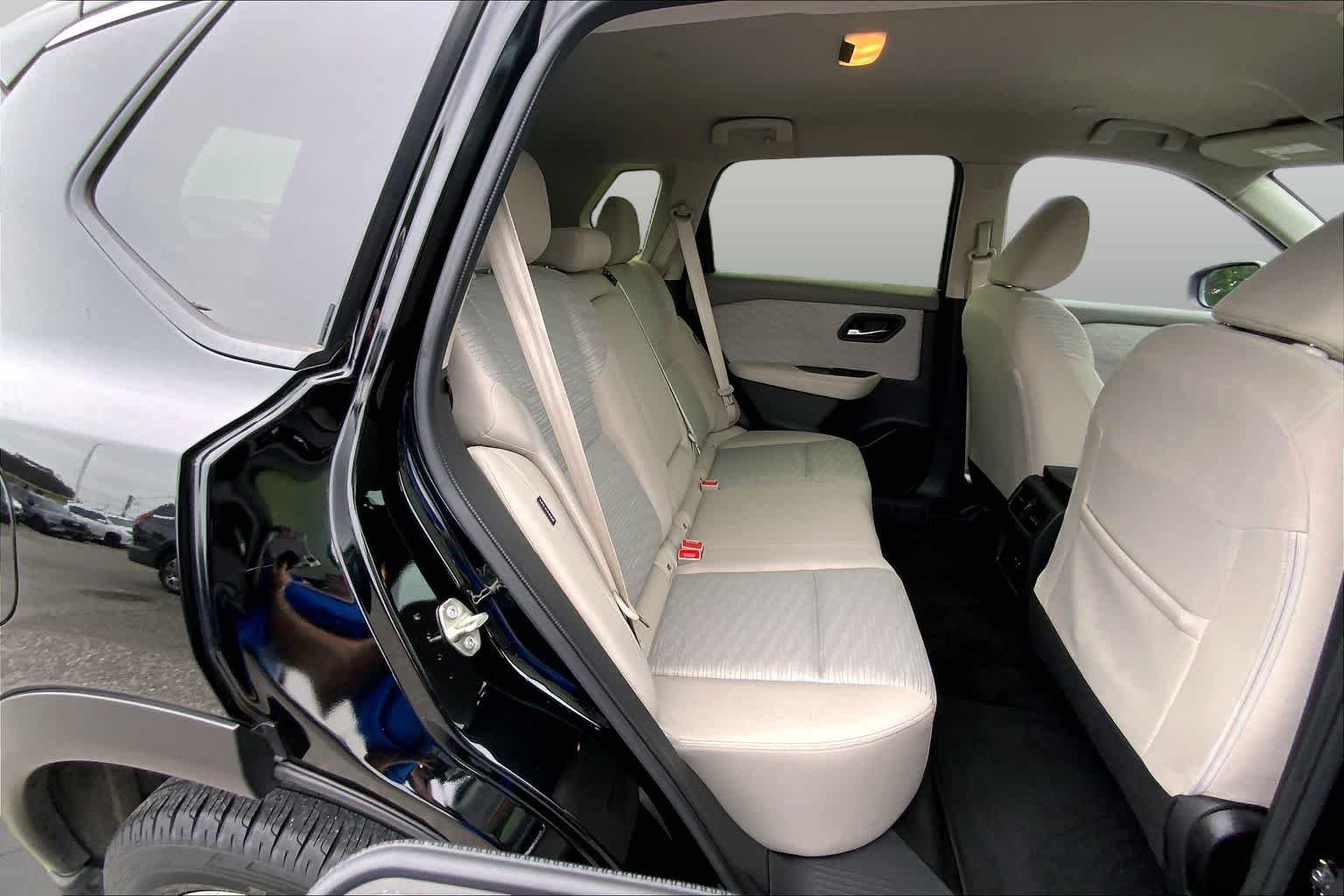 Used 2023 Black Nissan SV image 19