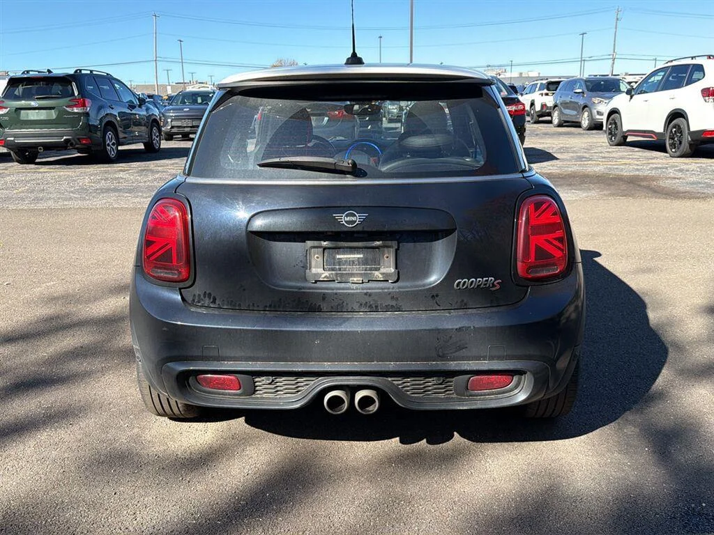 Used 2021 MINI Yours Enigmatic Black Metallic MINI Cooper S image 9