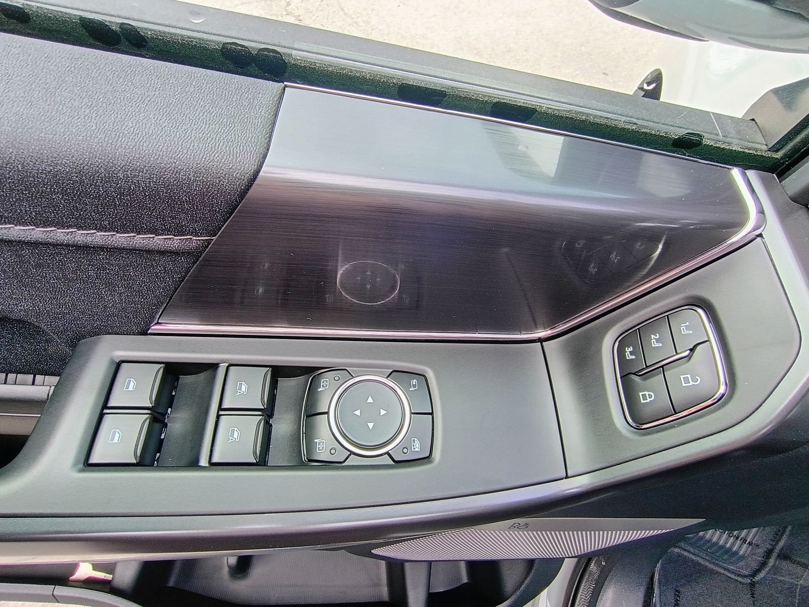 New 2026 Avalanche Ford Lariat® image 10