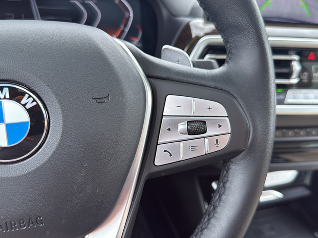 Used 2023 Gray BMW xDrive30i image 17