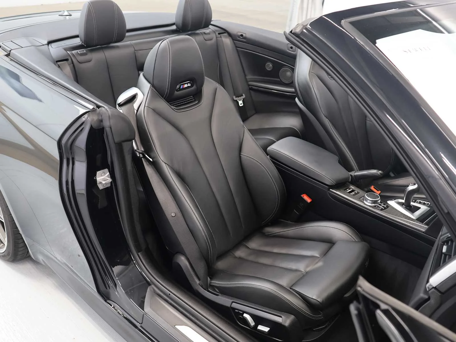 Used 2018 Black Sapphire Metallic BMW  image 15