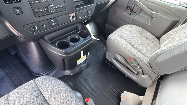 2026 Chevrolet Express Cargo Work Van - Photo 14