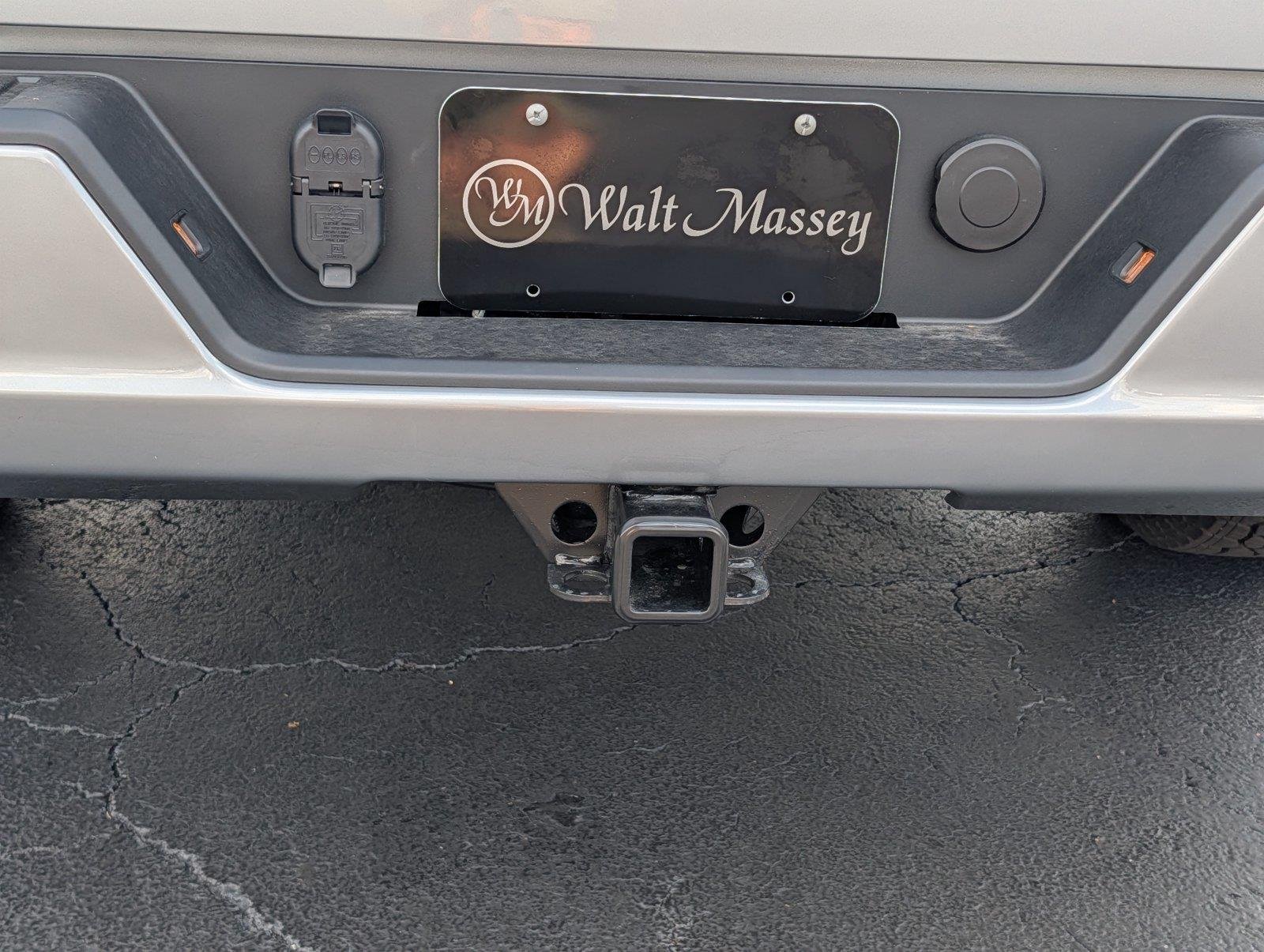 New 2026 Sterling Metallic GMC Elevation image 35