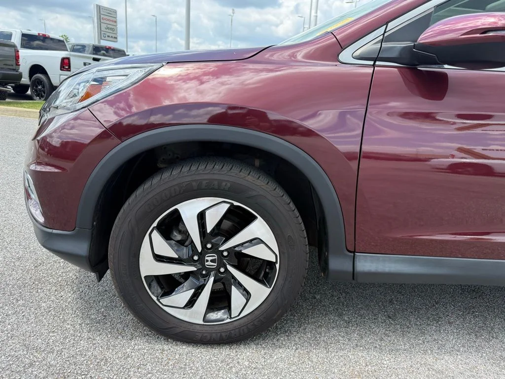 Used 2016 Red Honda Touring image 24
