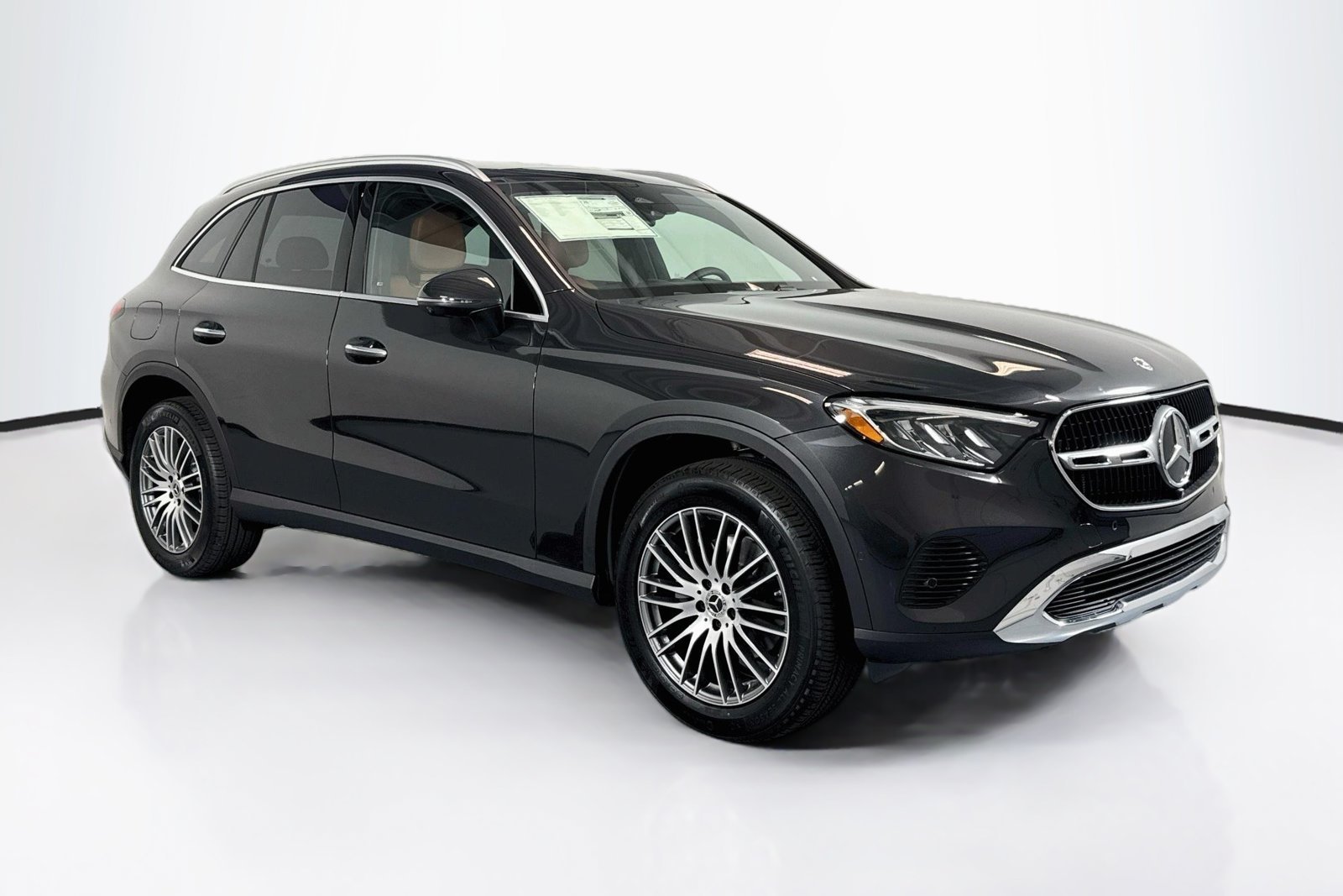 New 2026 Graphite Grey Metallic Mercedes-Benz GLC 300 image 3