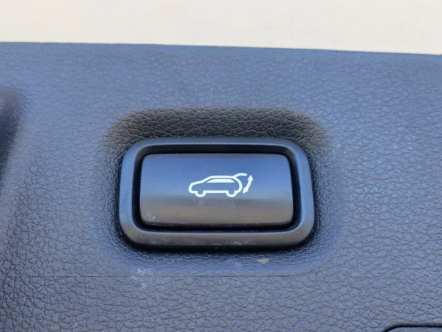 Used 2021 Gray Hyundai SEL image 14
