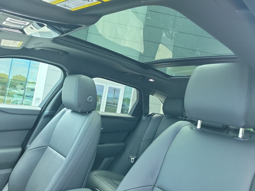New 2026 Santorini Black Land Rover S image 26