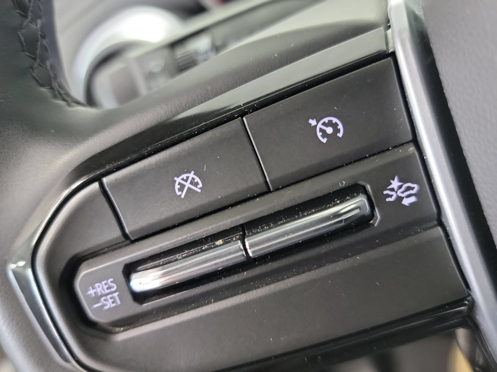 Used 2026 Summit White Chevrolet 4WD LT image 32