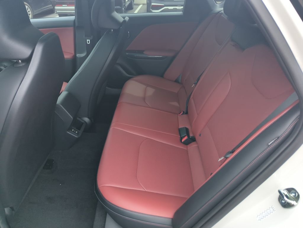 New 2026 Snow White Pearl Kia GT-Line image 30