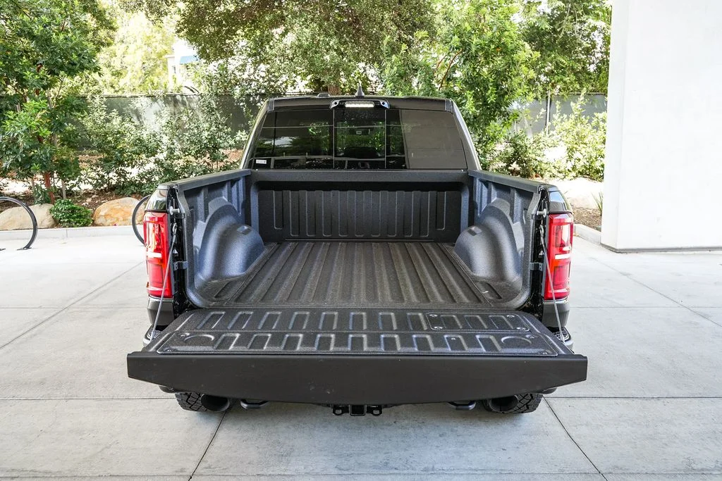 New 2026 Diamond Black Crystal Pearl-Coat Exterior Paint RAM RHO image 30