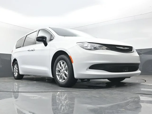 New 2027 Bright White Clear-Coat Exterior Paint Chrysler LX image 1