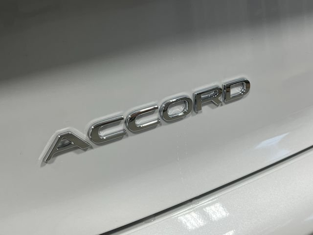 New 2026 Platinum White Pearl Honda EX-L image 6