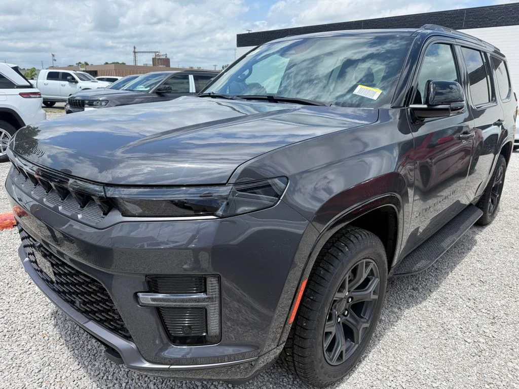 New 2026 Gray Jeep Upland image 5