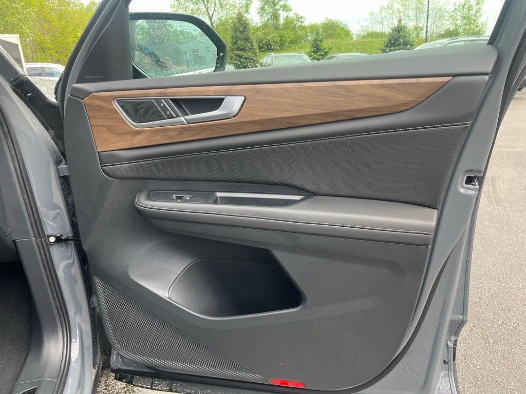 New 2026 Gray Volkswagen 2.0T SE w/Technology image 11
