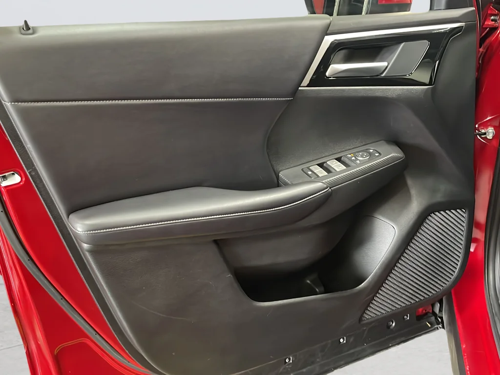 Used 2024 Red Mitsubishi SE image 24