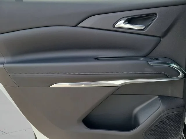 New 2026 Summit White Chevrolet LT image 14