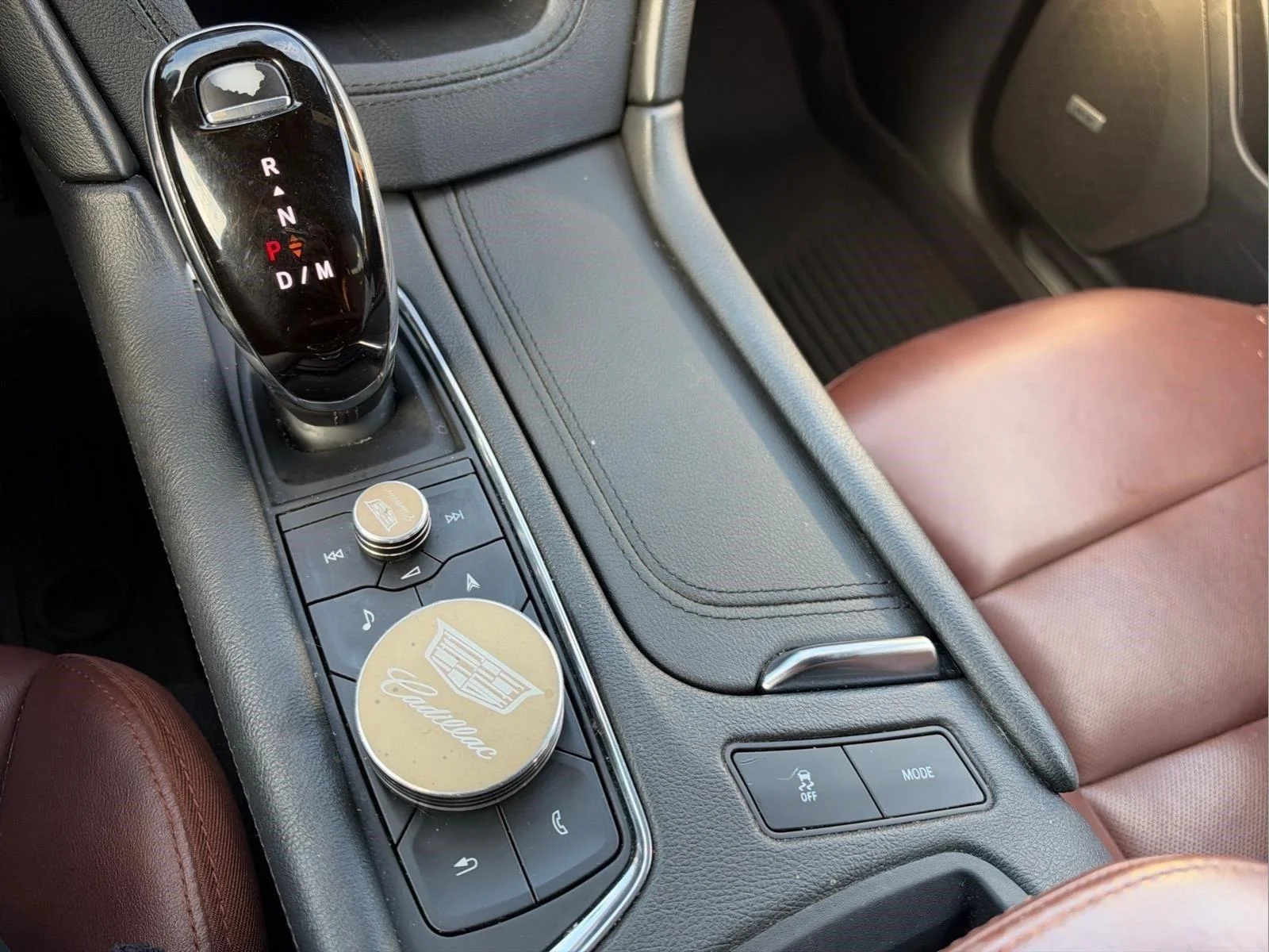 Used 2020 Stellar Black Metallic Cadillac Premium Luxury AWD image 31