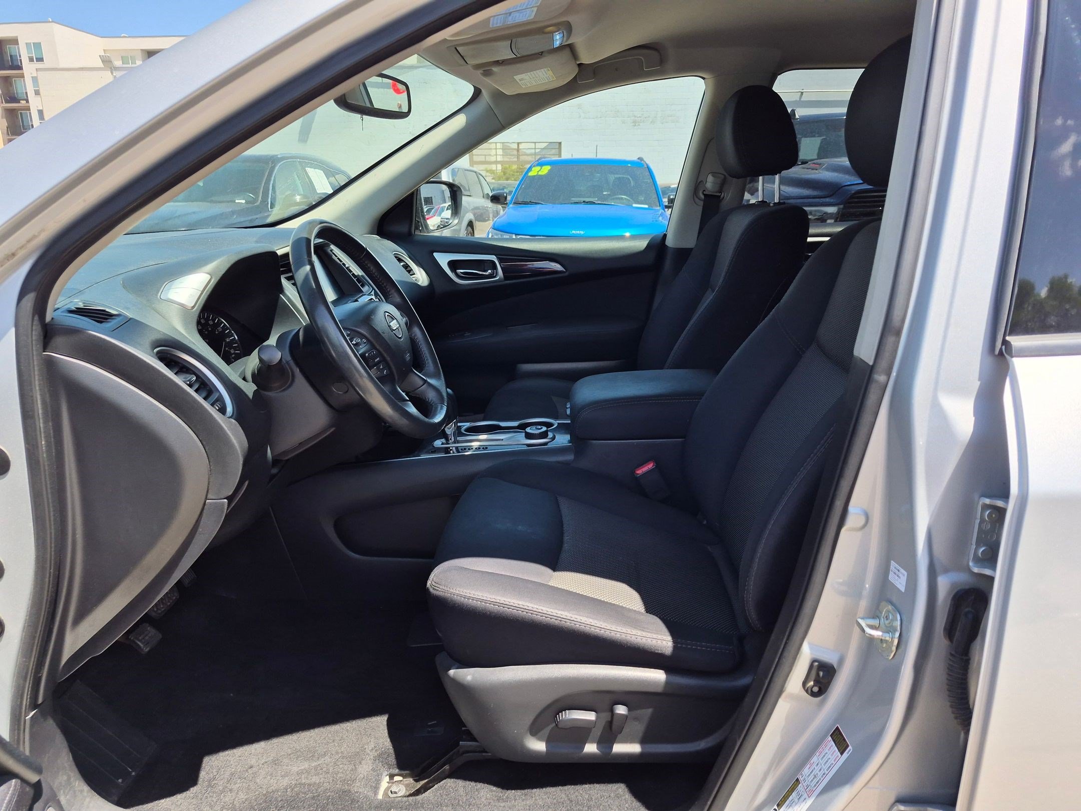 Used 2017 Brilliant Silver Metallic Nissan SV image 15