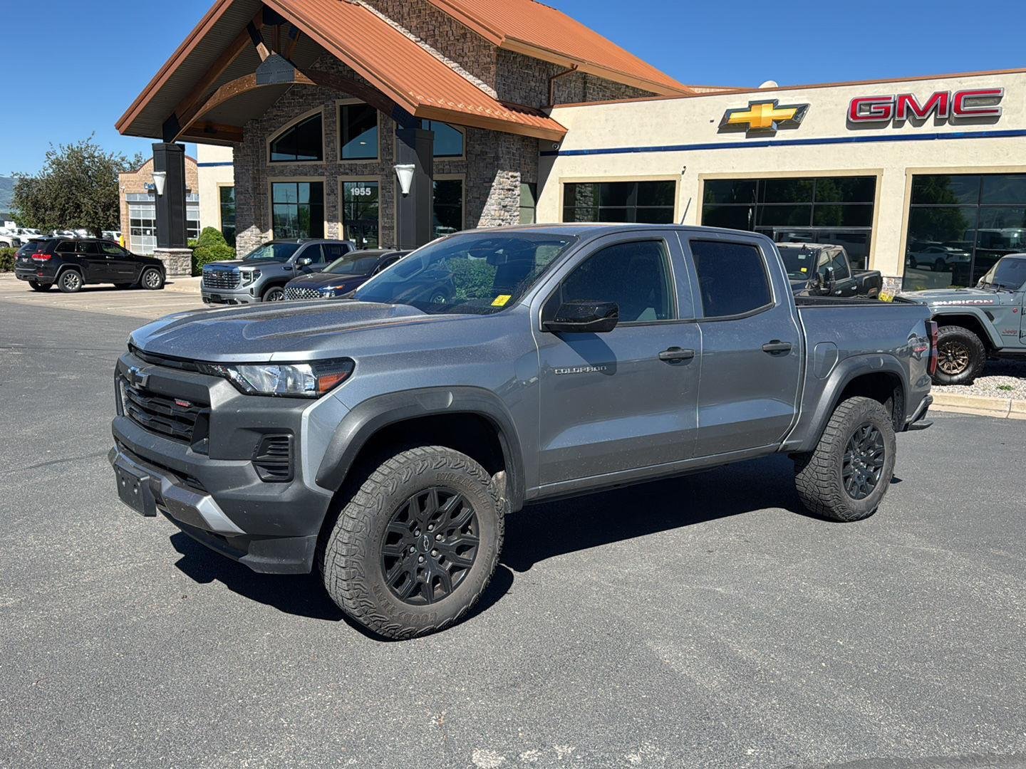 2023 Chevrolet Colorado 4WD Trail Boss Crew Cab Short Box's photo