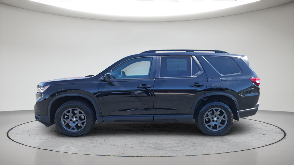 Certified Used 2025 Black Honda TrailSport image 9