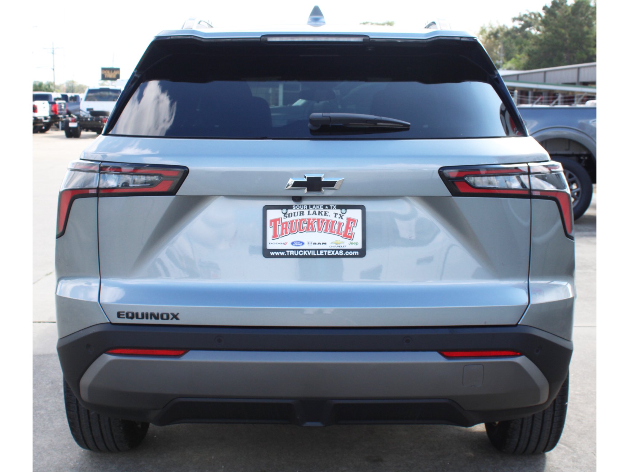 2027 Chevrolet Equinox LT - Photo 15