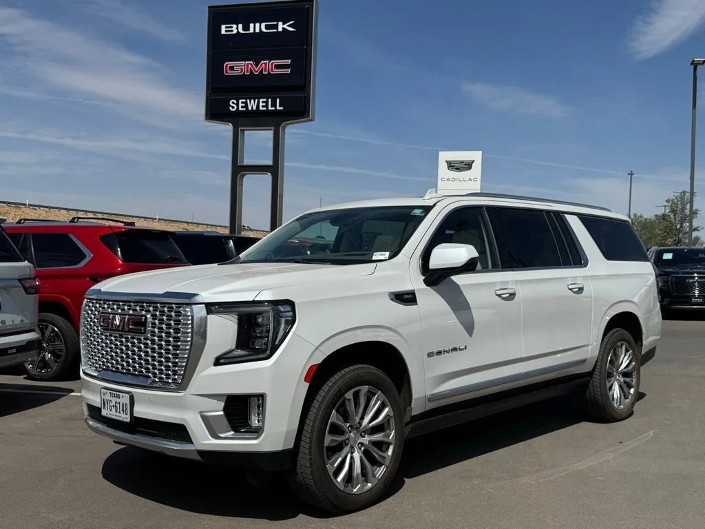 2021 GMC Yukon Denali AWD's photo