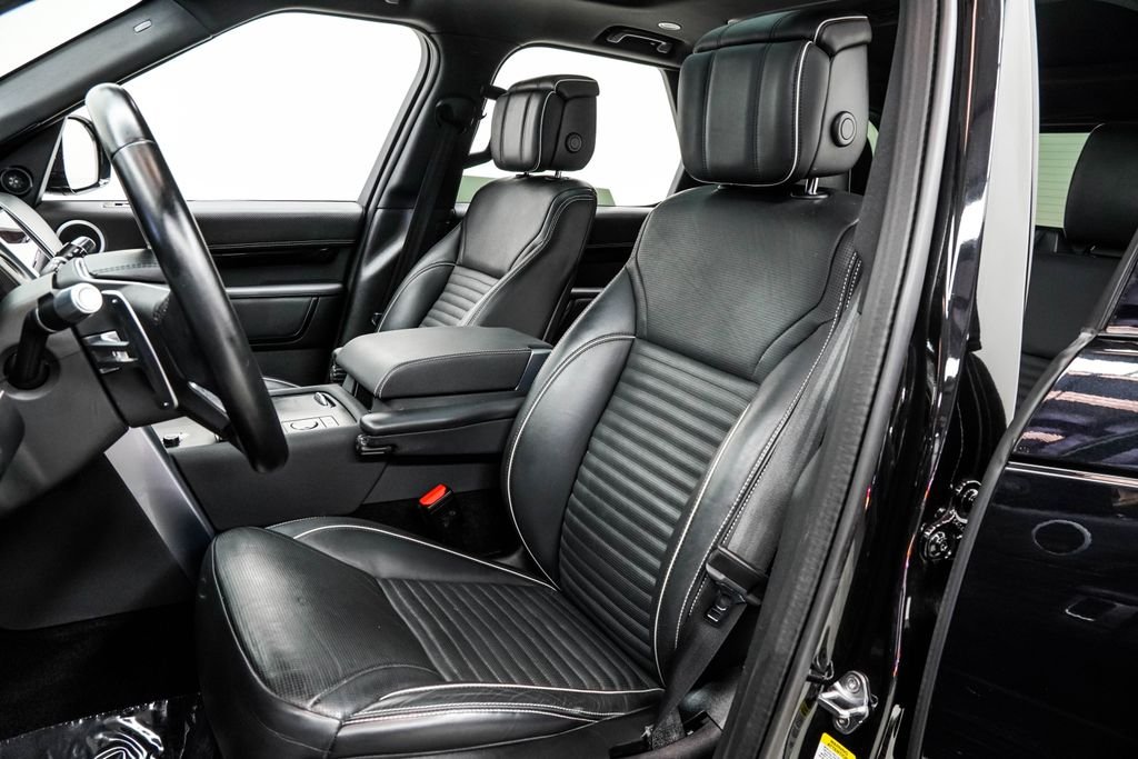 Used 2022 Black Land Rover HSE R-Dynamic image 16