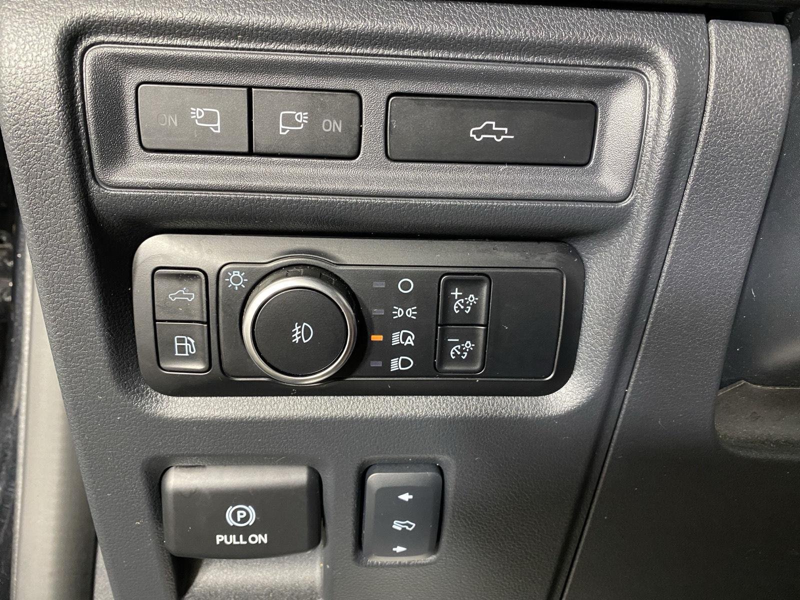 Used 2024 Agate Black Ford Platinum image 21