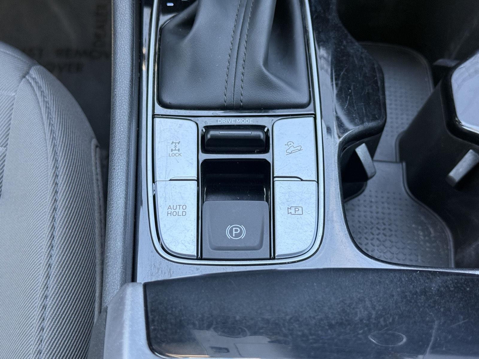 2024 Hyundai Santa Cruz SE - Photo 29