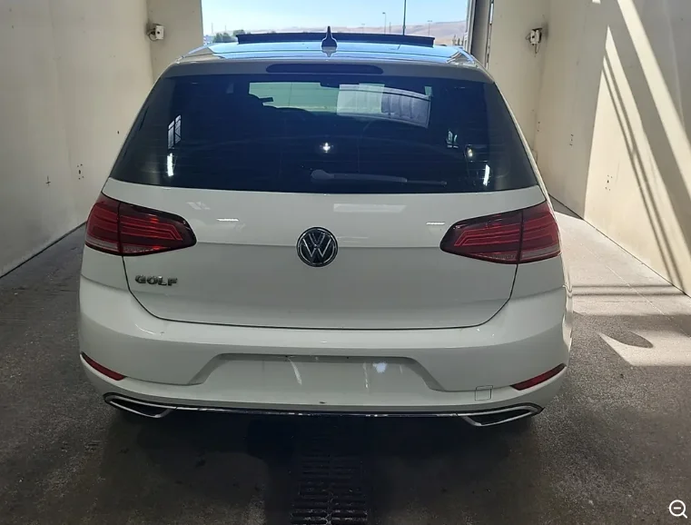 Used 2021 White Volkswagen 1.4T TSI image 8