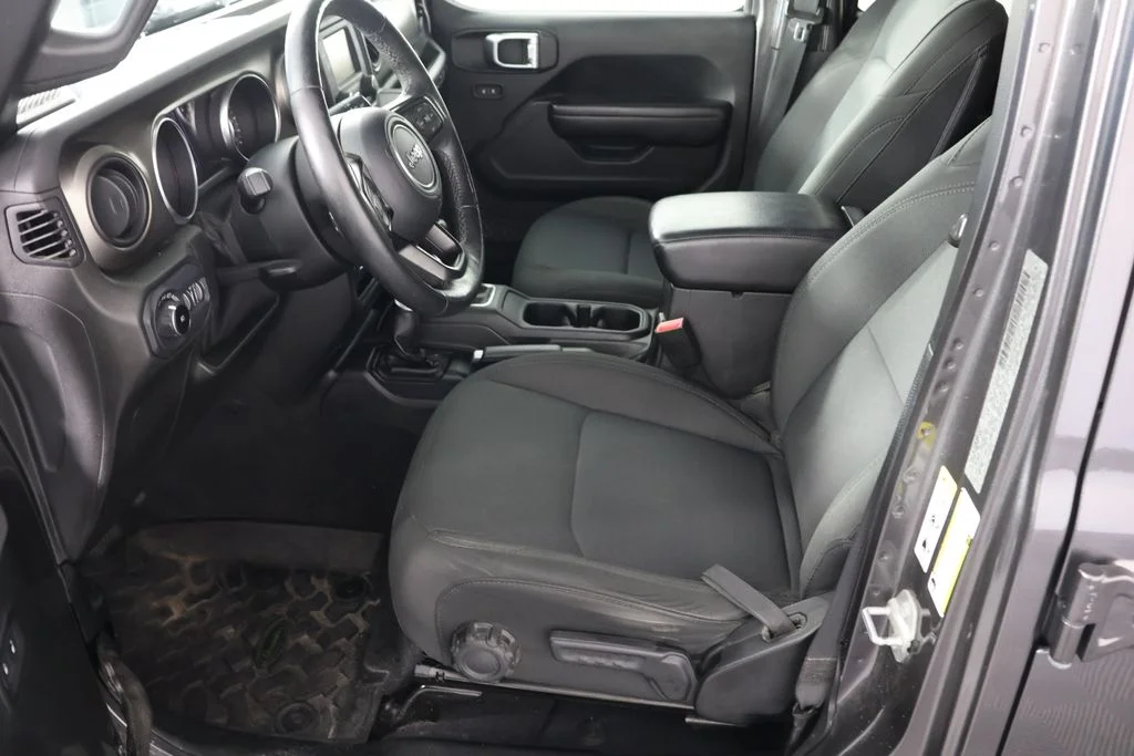 Used 2018 Gray Jeep Unlimited Sport S image 18