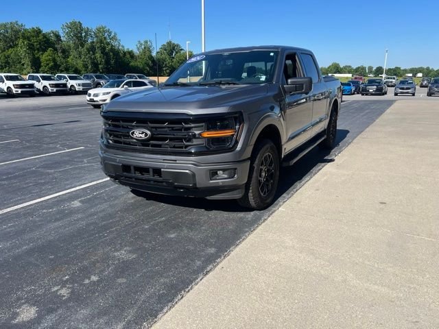 Used 2024 Gray Metallic Ford XLT image 4