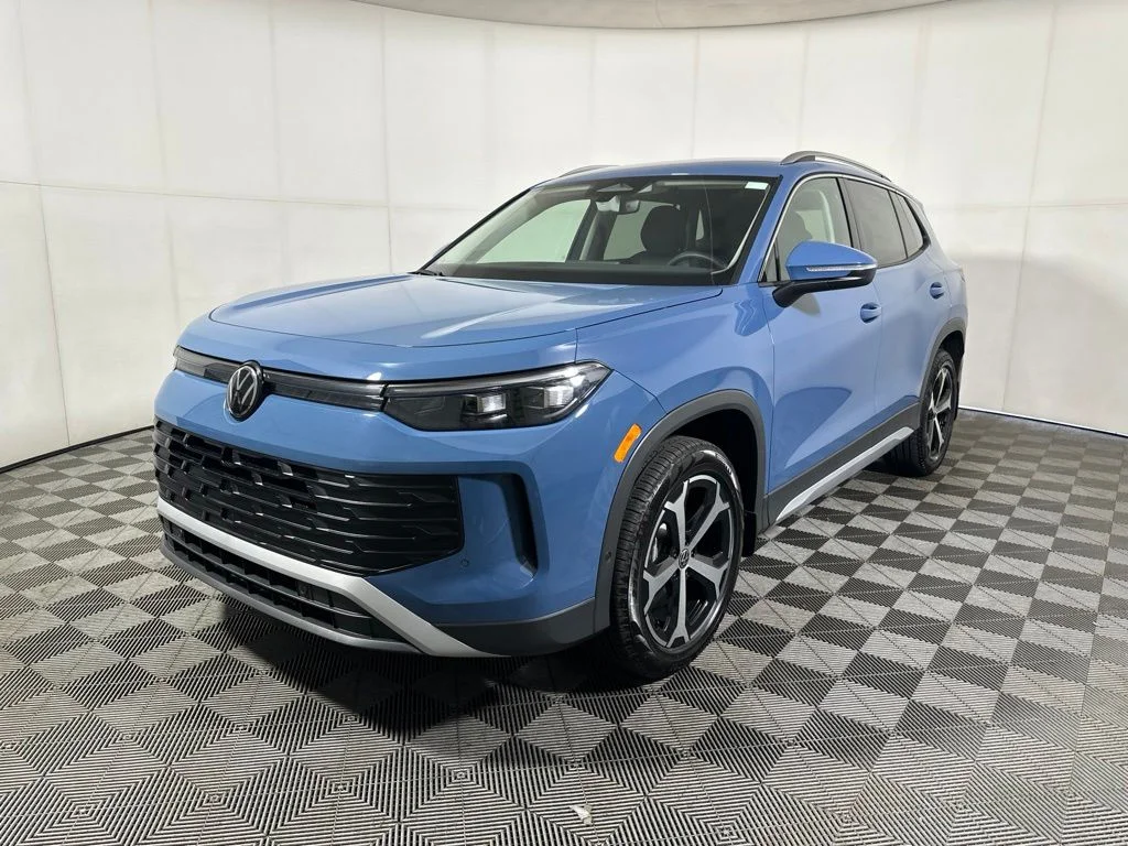 New 2026 Blue Volkswagen 2.0T SE image 4